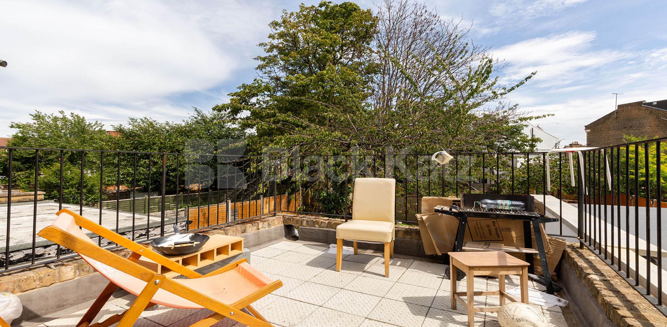 			NEW INSTRUCTION!, 2 Bedroom, 1 bath, 1 reception Flat			 Alexandra Road, TURNPIKE LANE 